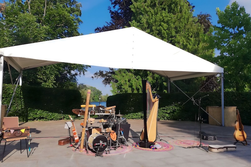 11.06. - Ein wunderschönes Konzert mit Vögeltirilieren, Seeatmosphäre und lieben Menschen. Danke Röbel :)